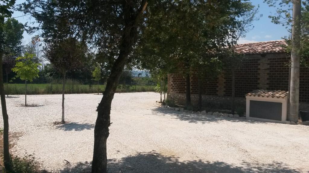 Podere Le Volte Degli Angeli 斯佩洛 外观 照片