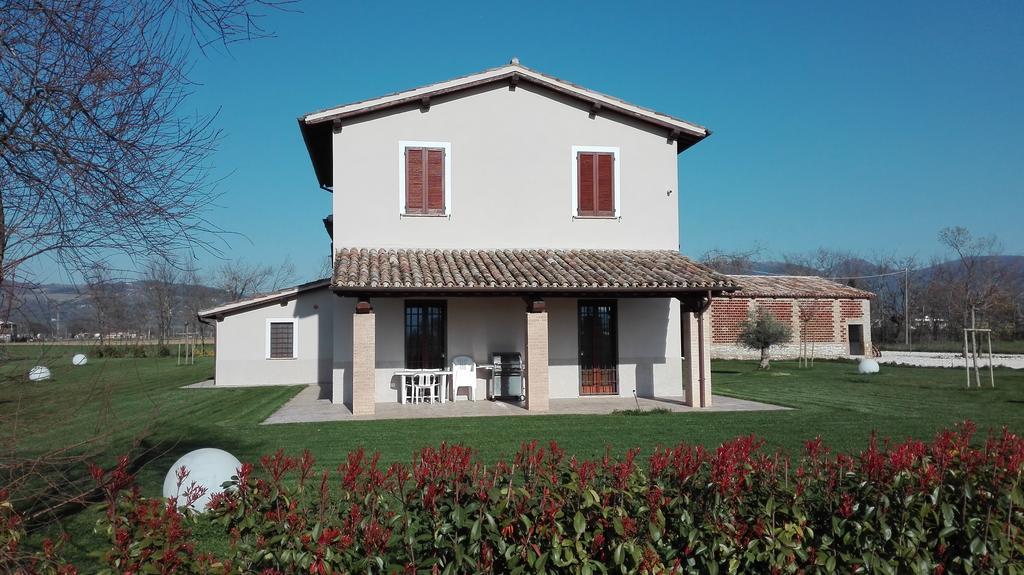 Podere Le Volte Degli Angeli 斯佩洛 外观 照片