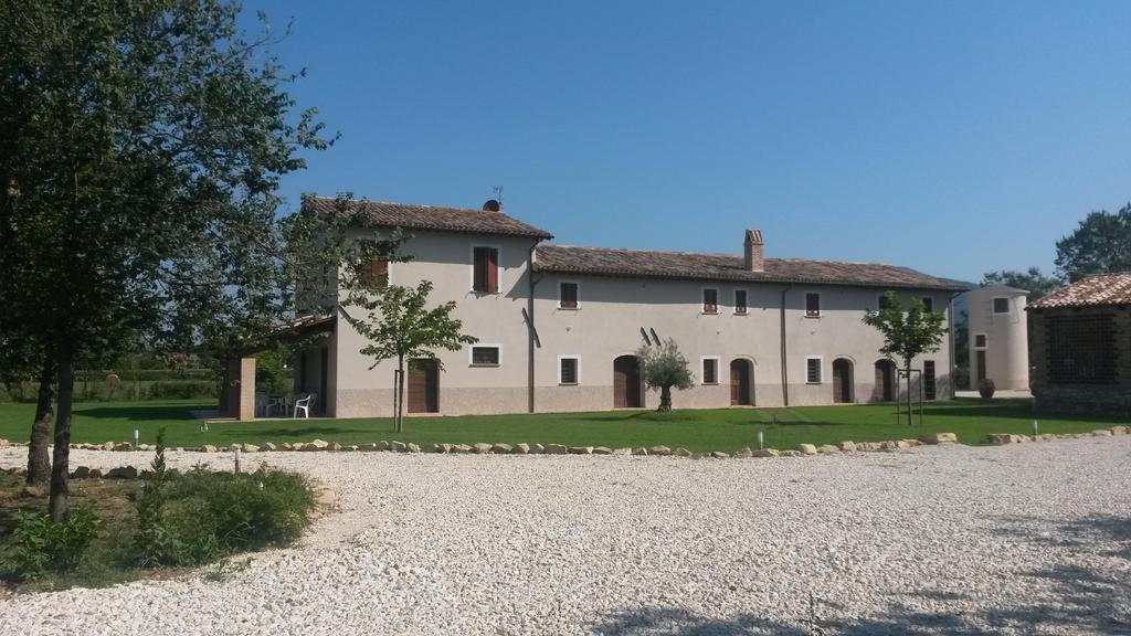 Podere Le Volte Degli Angeli 斯佩洛 外观 照片